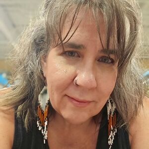 Meet your Posher, Annette